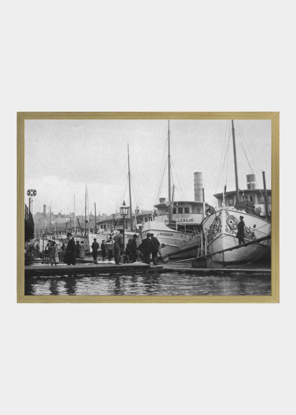 STEAMBOATS, HARBOR IN STOCKHOLM