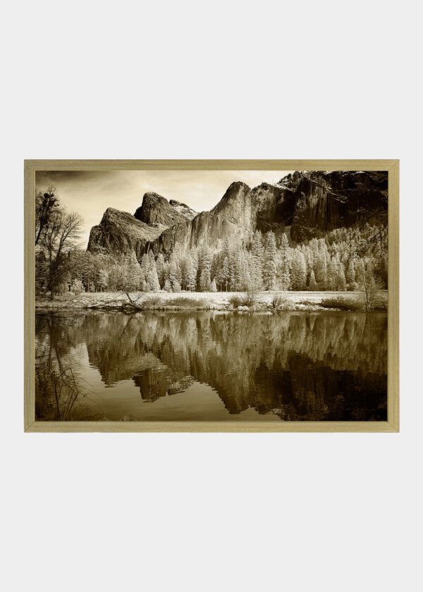 MOUNTAINS AND LAKE