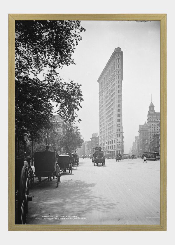 FLAT-IRON BUILDING [I.E. FLATIRON], FIFTH AVENUE AND BROADWAY, NEW YORK 1902