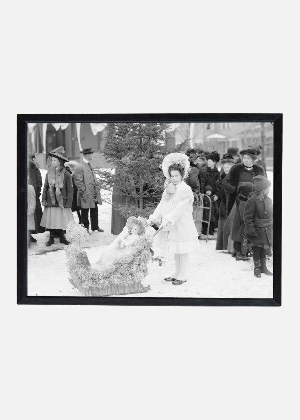 MIDWINTER CARNIVAL, CHILDREN'S PARADE, UPPER SARANAC LAKE, N.Y. 1909