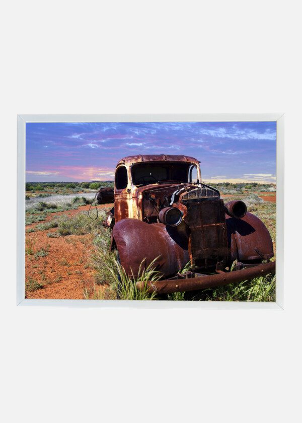 RUSTY SCRAP TRUCK