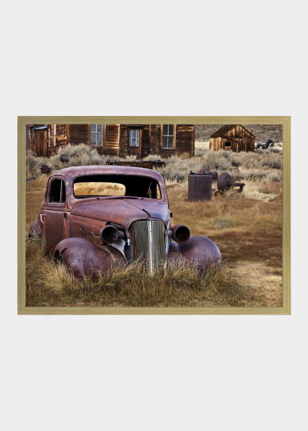 OLD SCRAP TRUCK