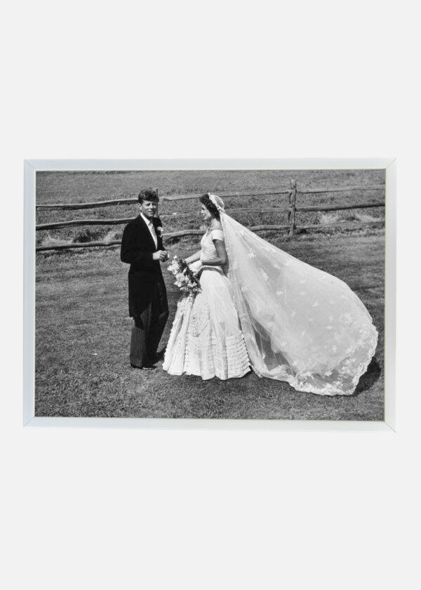 BOUVIER-KENNEDY WEDDING PORTRAIT.1953