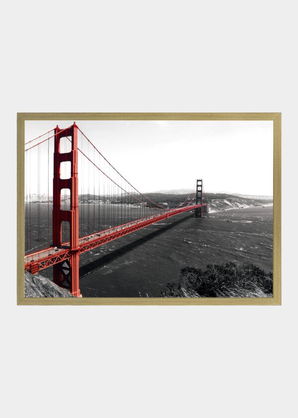 GOLDEN GATE BRIDGE BLACK AND WHITE WITH RED BRIDGE