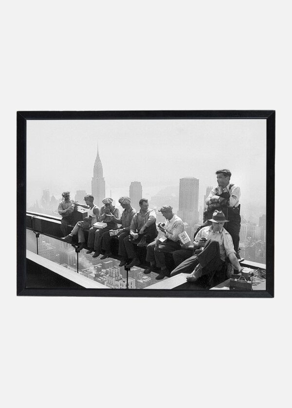 LUNCH ON SKYSCRAPER BUILDING
