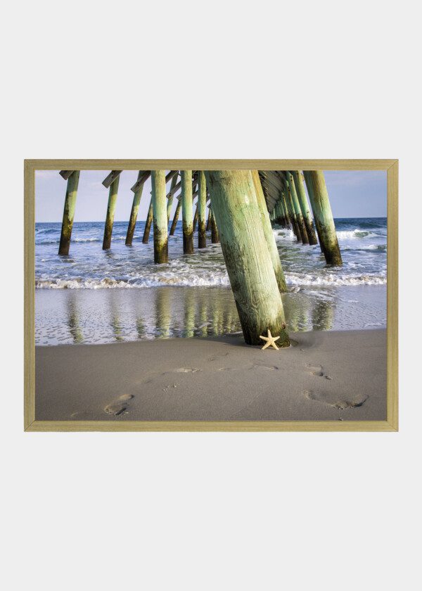 OLD WEATHERED PLANK DOCK
