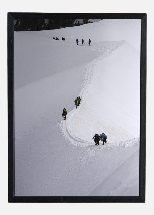 MOUNTAIN HIKERS
