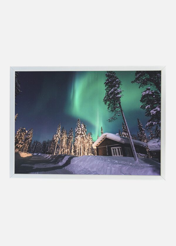 NORTHERN LIGHTS IN THE NIGHT SKY OVER WINTER LAPLAND LANDSCAPE, NORWAY, SCANDINAVIA