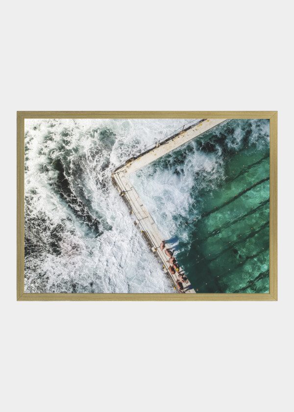 ROCK-POOL-IN-BONDI-BEACH-AUSTRALIA