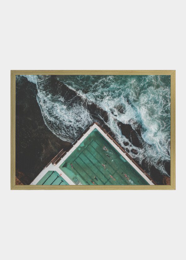 ROCK POOL IN BONDI BEACH AUSTRALIA