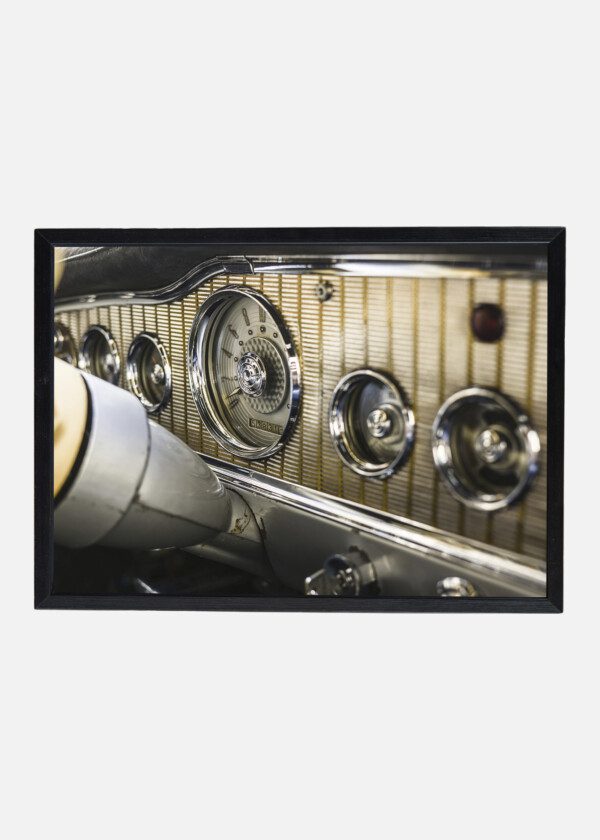 INSTRUMENT PANEL