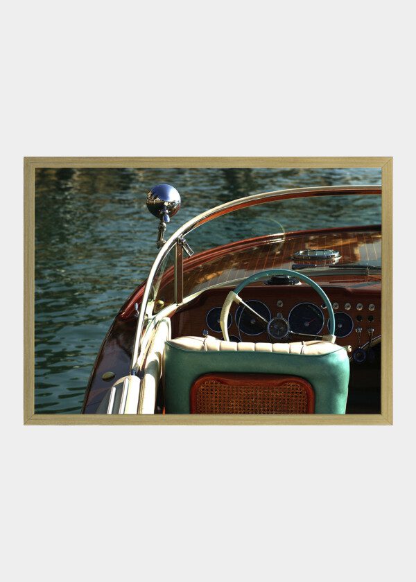 MOTOR BOAT