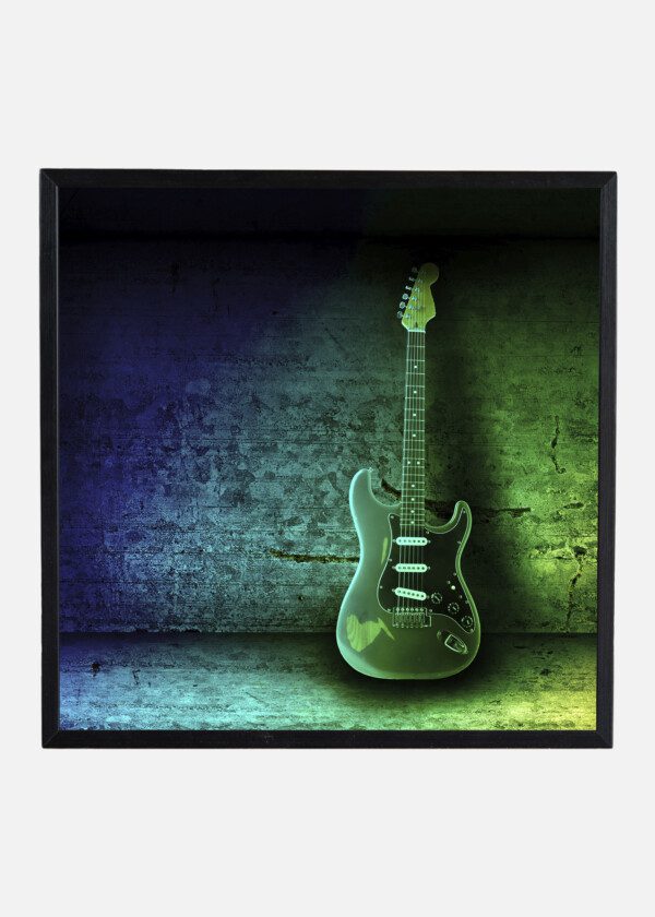 ELECTRIC GUITAR