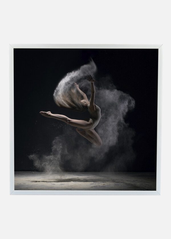 DANCE IN FLOUR