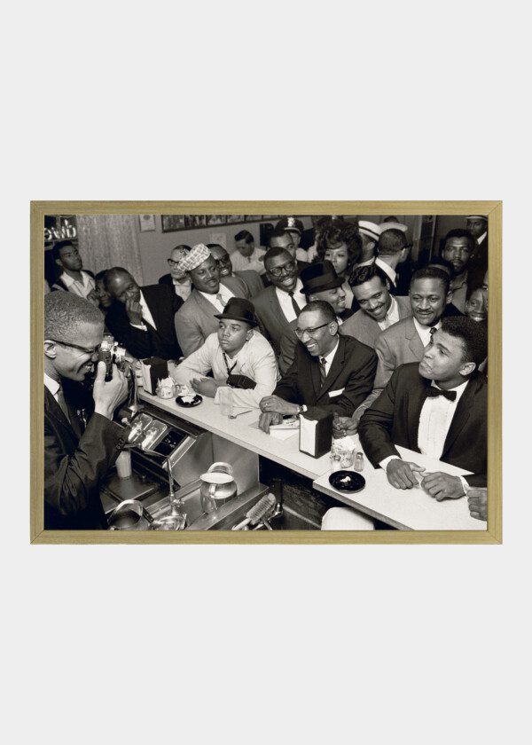 MALCOLM X PHOTOGRAPHING MUHAMMAD ALI