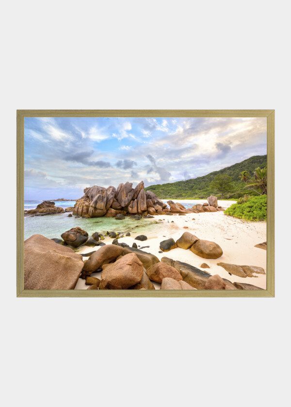 ROCKS ON THE BEACH