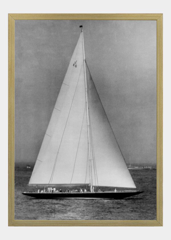 YACHT ENDEAVOUR II