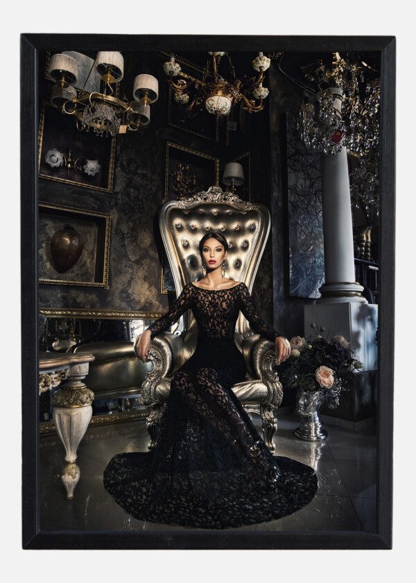 FABULOUS WOMAN IN LUXURY ENVIROMENT