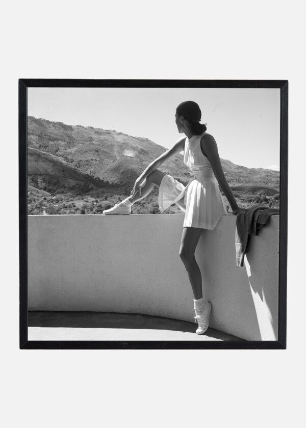 HANGS ON THE TERRACE