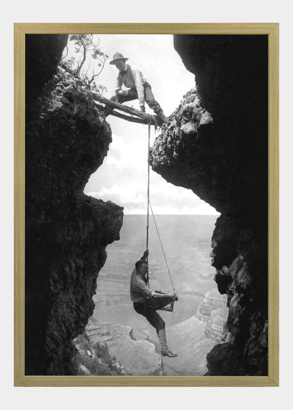 CLIMBER IN THE GRAND CANYON