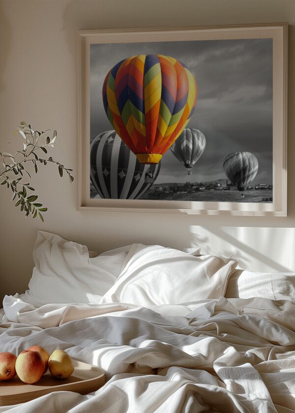 COLOR ACCENTED HOT AIR BALLOON
