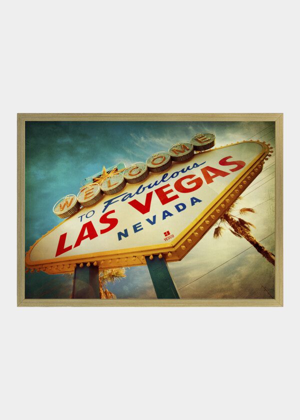 FAMOUS WELCOME TO LAS VEGAS SIGN WITH VINTAGE TEXTURE