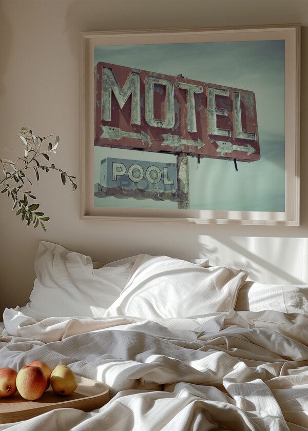 OLD, ABANDONED MOTEL SIGN IN THE DESSERT ON ROUTE 66
