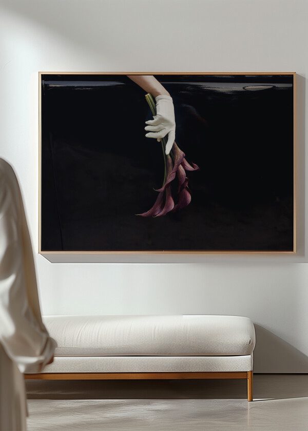 ELEGANT GORGEOUS BRIDE HAND IN SILK GLOVE HOLDING WEDDING BOUQUET OF CALLAS ON BACKGOUND OF STYLISH LUXURY BLACK CAR
