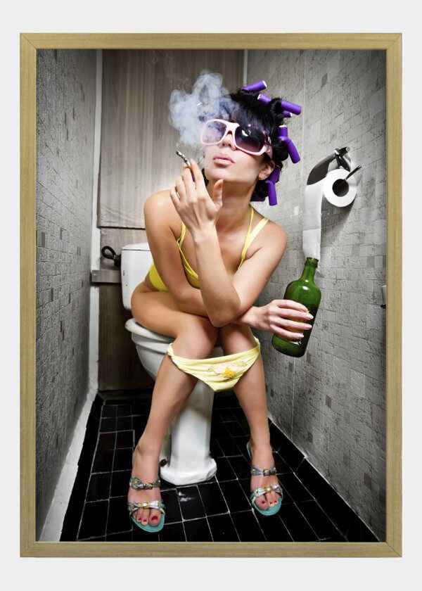PARTYGIRL TAKING A BREAK